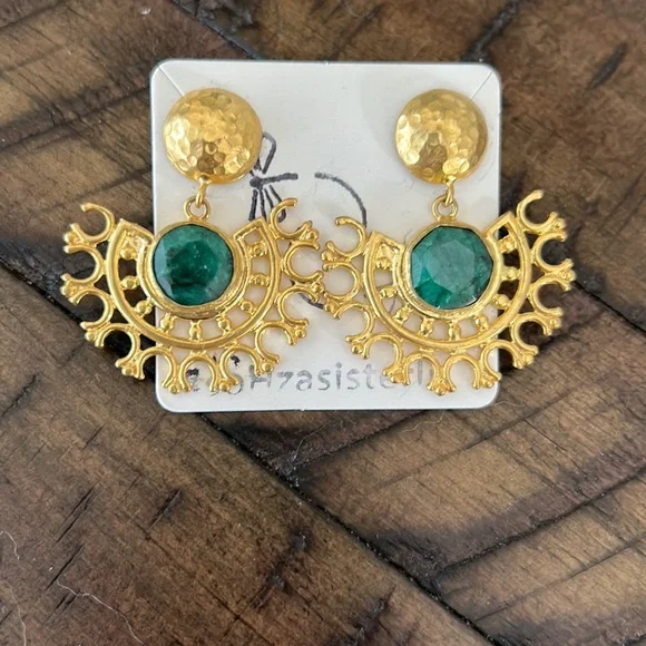 Emerald and Gold Handmade Chandelier Earrings - Picture 4 of 8